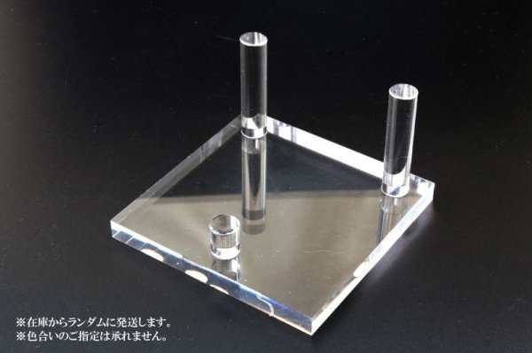 画像2: ディスプレイ 台座 アクリル製 中 約8.5×8.5cm 1個 スタンド インテリア 品番: 13799 (2)