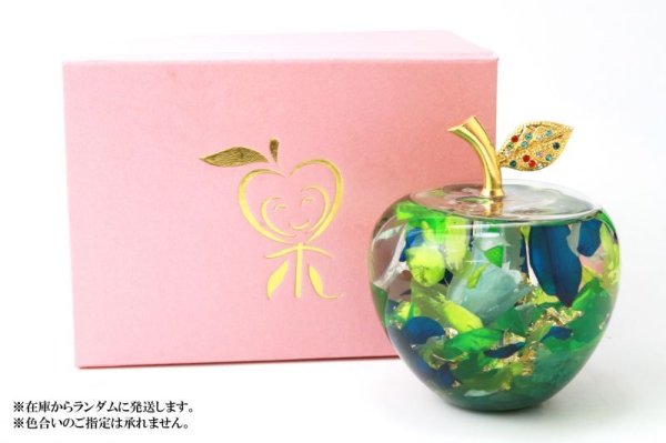 画像5: 置物 プリンセスアップル グリーンカラー アパタイト さざれ石入り 金箔 国産バラ ドライフラワー  風水 開運 幸福 幸運 品番: 13944 (5)