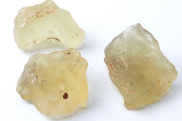 画像3: 原石 リビアングラス 約14g 1個 エジプト産 ポジティブ 直感力 ヒーリング 天然石 品番:13997 (3)