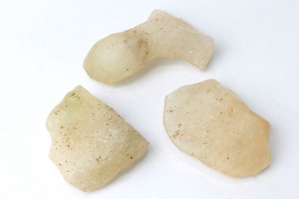 画像3: 原石 リビアングラス 約11g 1個 エジプト産 ポジティブ 直感力 ヒーリング 天然石 品番:14024 (3)