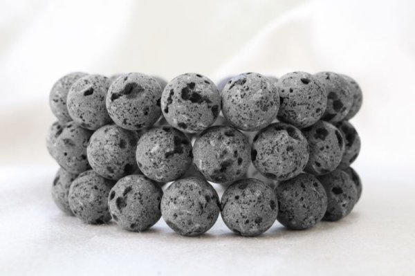 画像5: 【日本銘石】ブレス　三島古富士溶岩　〈静岡県〉　12mm　運気向上　エネルギー上昇　健康　古代のエネルギー　※ポイント対象外　品番：14407 (5)