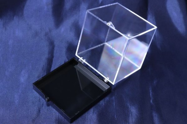 画像2: ディスプレイ 鉱物用クリアケース 約6.5×6.5cm 1個 プラスチック 透明 保管 品番: 14511 (2)