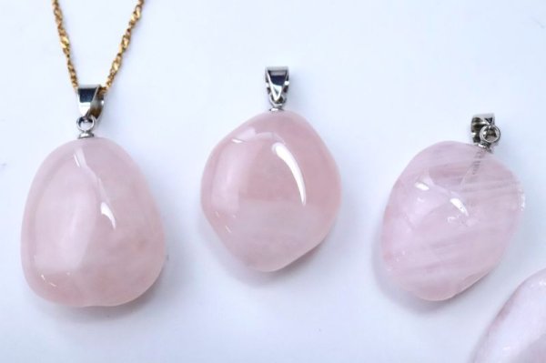 画像2: ペンダントトップ ローズクォーツ ステンレス ブラジル産 日本製 ジュエリー 天然石 品番:14859 (2)