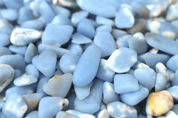 画像2: さざれ　エンジェライト　オリジナルパッケージ付　約100gパック　愛情　安らぎ　博愛と平和　浄化　天然石　品番： 14885 (2)