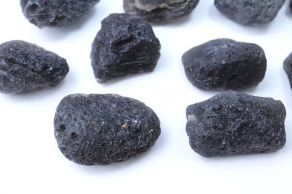 画像4: 原石 アグニマニタイト 約11gから15g インドネシア産 勇気 回復 癒し レア 置物 品番:14183 (4)