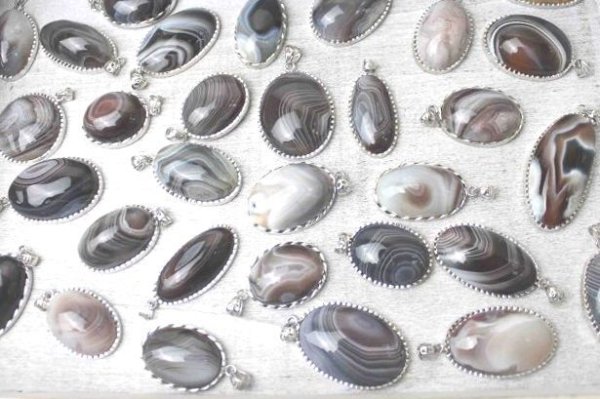 画像3: ペンダントトップ ボツワナアゲート 楕円型 シルバー SV ボツワナ産 守護 成長 喜び ジュエリー 天然石 品番: 9473 (3)