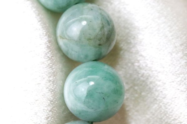 画像2: ブレス　エメラルド　丸　約10mm　ブラジル産　芸術的才能の開花　5月誕生石　天然石　品番： 15205 (2)