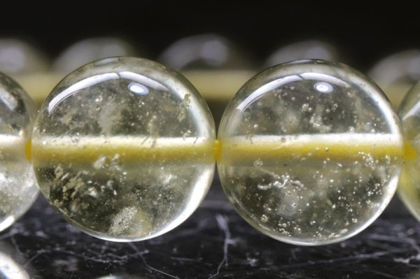 画像2: ブレス リビアングラス 丸 約10.5mm エジプト産 ポジティブ 直感力 ヒーリング 天然石 品番:15208 (2)