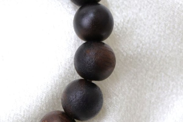 画像3: 【パワーズウッド】ブレス 黒柿 茶 〈日本〉 約10mm 個性の追求 気品 自己の向上 天然木 品番:15270 (3)