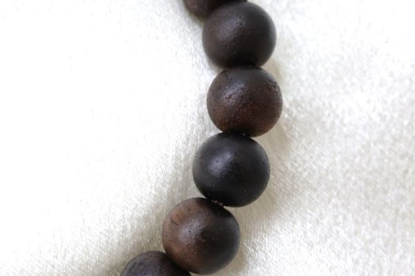 画像2: 【パワーズウッド】ブレス 黒柿 茶 〈日本〉 約8mm 個性の追求 気品 自己の向上 天然木 品番:15269 (2)