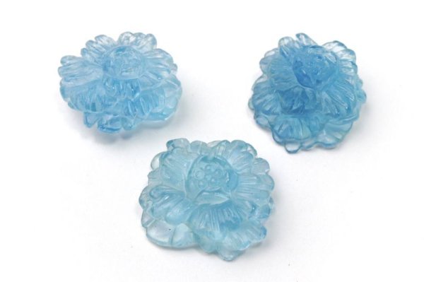 画像5: 天然石パーツ　アクアマリン　濃い色　花彫り　ブレス用　横穴　貫通穴　幸福　愛情　ブルー　ビーズ　彫刻パーツ　天然石　品番：15289 (5)