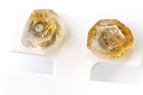 画像3: 【自社製アクセサリー10点以上でクーポン使用後30％OFF対象商品（クーポン番号：AC30）】ピアス　シトリン　さざれカット　突き刺し型　シルバー　SV　ブラジル産　日本製　幸運　金運　仕事運　ジュエリー　天然石　※ポイント対象外　品番：15302 (3)