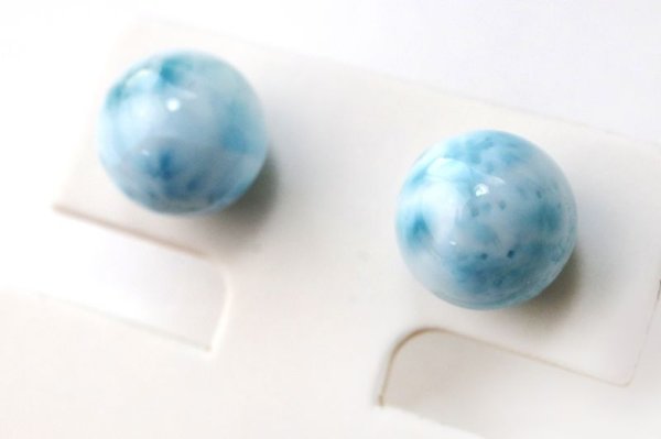 画像2: 【現品限り】ピアス　ラリマー　18金ゴールド　突き刺し型　ドミニカ産　日本製　不安をやわらげる　浄化　ジュエリー　天然石　品番：15301 (2)