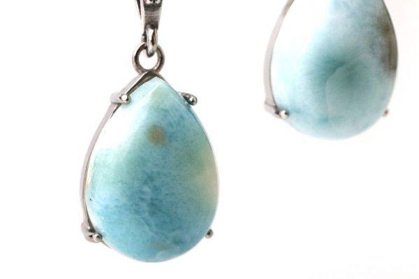 画像3: 【自社製アクセサリー10点以上でクーポン使用後30%OFF対象商品(クーポン番号:AC30)】ペンダントトップ ラリマー AAランク ドロップ ステンレス ドミニカ産 日本製 不安をやわらげる 浄化 ジュエリー 天然石 品番:15344 (3)