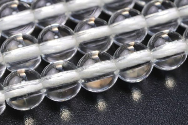 画像2: 連　天然水晶　TOPランク　丸　約4.5〜5mm　ブラジル産　日本製　クォーツ　浄化　再生　毒素の排除　調和　天然石　品番：15375 (2)