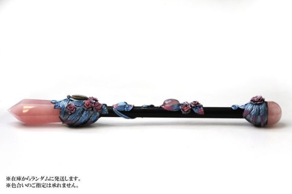 画像7: クリスタルワンド ローズクォーツxラブラドライト 薔薇 バラ エネルギー 浄化 ヒーリング お守り 恋愛 美しさ 自由 夢 天然石 品番:15406 (7)