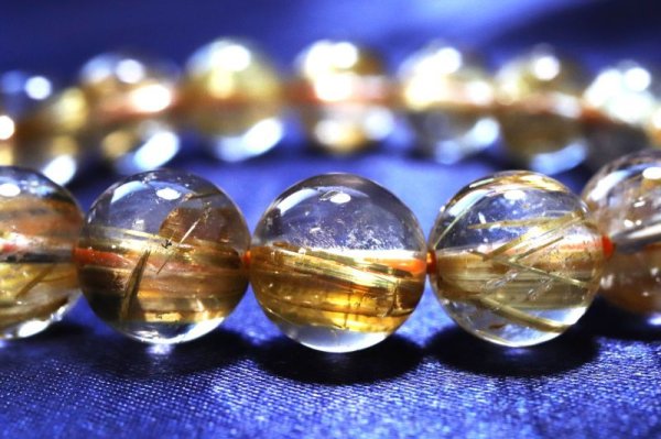 画像4: 【一点物】 ブレス 高品質 タイチンルチルクォーツ 丸 約10.2mm ブラジル産 金運 仕事運 パワーストーン 天然石 品番: 15387 (4)