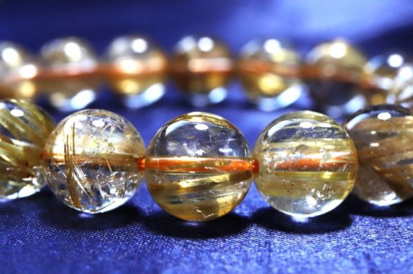 画像5: 【一点物】 ブレス 高品質 タイチンルチルクォーツ 丸 約10.2mm ブラジル産 金運 仕事運 パワーストーン 天然石 品番: 15387 (5)