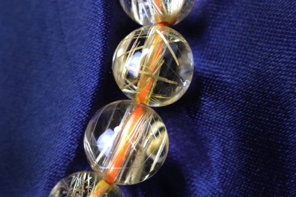 画像2: 【一点物】　ブレス　高品質　ゴールドルチルクォーツ　丸　約9mm　ブラジル産　金運　仕事運　パワーストーン　天然石　品番： 15386 (2)