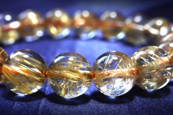 画像3: 【一点物】 ブレス 高品質 タイチンルチルクォーツ 丸 約10mm ブラジル産 金運 仕事運 パワーストーン 天然石 品番: 15389 (3)