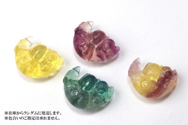 画像6: 置物 ミニ彫り物 フローライト 月狐 1個 金運 運気 女性らしさ 優しさ 癒し 浄化 天然石 品番: 15462 (6)