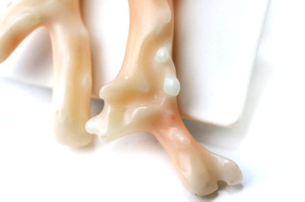 画像3: 【自社製アクセサリー10点以上でクーポン使用後30％OFF対象商品（クーポン番号：AC30）】ピアス　天然桃珊瑚　サンゴ　突き刺し型　ゴールド　GD　日本産　日本製　生命力　幸せ　対人運　ジュエリー　天然石　※ポイント対象外　品番：15479 (3)