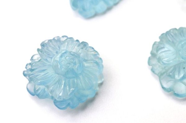 画像5: 天然石パーツ　アクアマリン　花彫り　ブレス用　横穴　貫通穴　幸福　愛情　ビーズ　彫刻パーツ　天然石　品番：15504 (5)