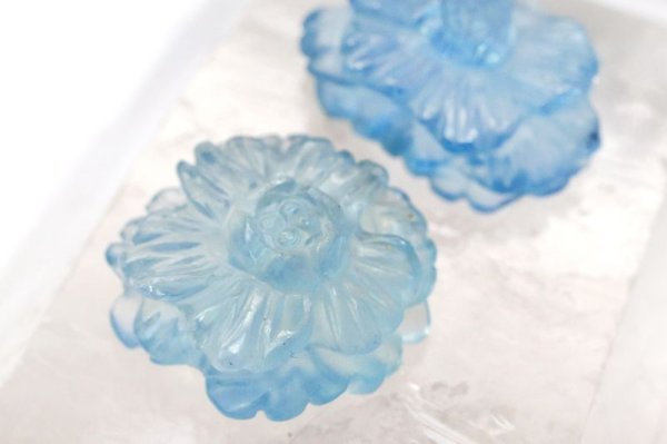 画像3: 天然石パーツ　アクアマリン　花彫り　ブレス用　横穴　貫通穴　幸福　愛情　ビーズ　彫刻パーツ　天然石　品番：15504 (3)