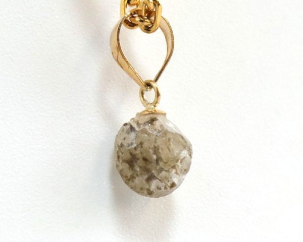 画像3: ペンダントトップ フェナカイト原石 ロシア産 1.3ct K18 GD 日本製 不変 完全 達成 品番:15688 (3)