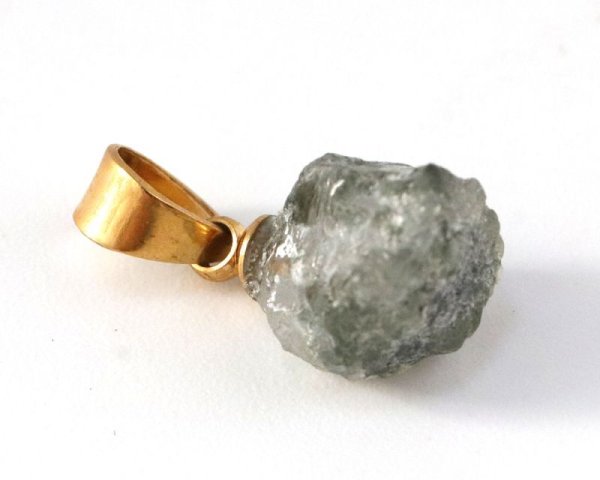 画像4: ペンダントトップ フェナカイト原石 ロシア産 3.2ct GD 日本製 不変 完全 達成 品番:15695 (4)