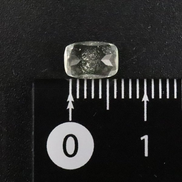 画像3: 【現品限り】 ルース リビアングラス シザースカット 0.6ct 約6x5mm リビア砂漠産 日本製 ポジティブ 直感力 ヒーリング ジュエリー 天然石 品番: 15748 (3)