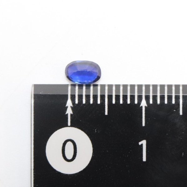 画像3: 【現品限り】 ルース ブルーカイヤナイト オーバルカット 0.35ct 約5mm インド・オリッサ州産 日本製 コミュニケーション 自己表現 探求心 天然石 品番: 15770 (3)