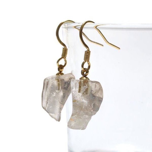 画像2: 【自社製アクセサリー10点以上でクーポン使用後30％OFF対象商品（クーポン番号：AC30）】【現品限り】ピアス　ザギマウンテンクォーツ　フック型　パキスタン産　ステンレス　ゴールド　日本製　浄化　活力　パワーストーン　天然石　品番：16122 (2)