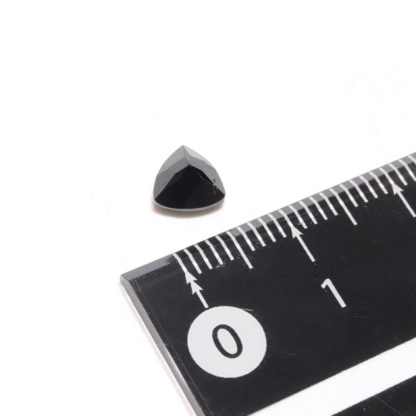 画像4: ルース ブラックスピネル トリリアントカット 約3.5×6mm ミャンマー産 ケース付き 成功 目標達成 魔除け 厄除け 潜在能力 天然石 品番:16211 (4)