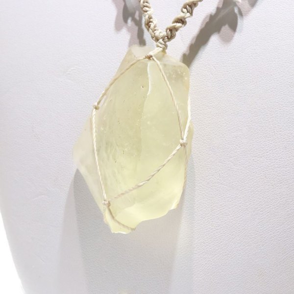 画像2: 【一点物】ネックレス リビアングラス エジプト産 原石 約33g 水晶 ポジティブ 直感力 ヒーリング パワーストーン 天然石 品番:16252 (2)