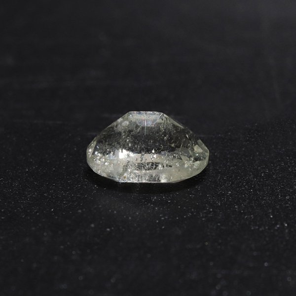 画像2: ルース リビアングラス オーバルカット 約4x6mm リビア砂漠産 ケース付き  ポジティブ 直感力 ヒーリング ジュエリー 天然石 品番:16299 (2)