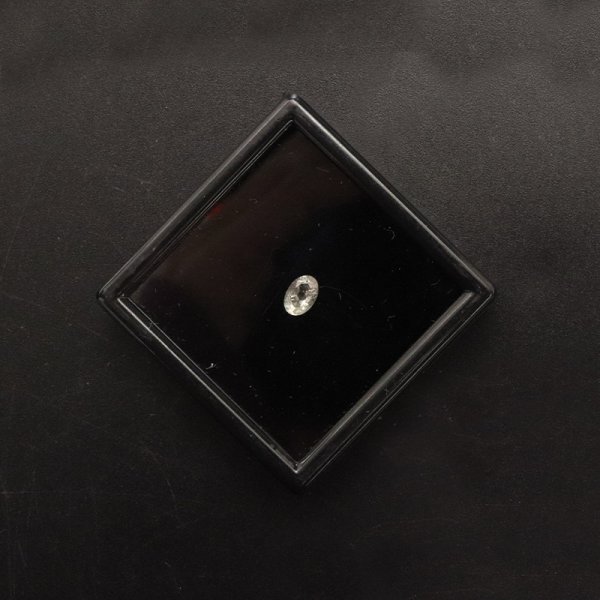 画像5: ルース リビアングラス オーバルカット 約4x6mm リビア砂漠産 ケース付き  ポジティブ 直感力 ヒーリング ジュエリー 天然石 品番:16299 (5)