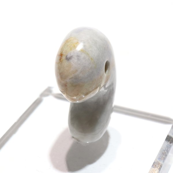 画像3: 【日本銘石】勾玉 糸魚川翡翠<新潟県> ラベンダー 約30mm 証明書付き 穴あき 日本製 国石 安定 平穏 慈悲 智恵 パワーストーン 天然石 品番:16426 (3)