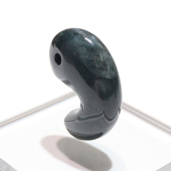 画像2: 【現品限り】【日本銘石】勾玉 神居古潭〈北海道〉大 約30mm*19mm 品番:11455 (2)