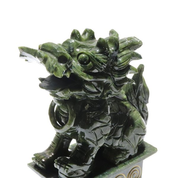 画像2: 置物 彫り物 麒麟 岫岩玉 約15cm 中国産 一対 縁起物 平和 厄除け パワーストーン 天然石 品番:16476 (2)