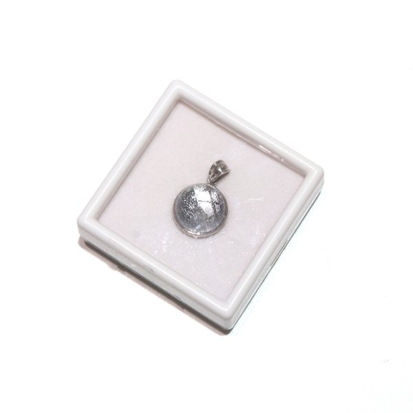 画像5: 【現品限り】ペンダントトップ ギベオン<ナミビア産> シルバー 丸型 約14mm silver925 ケース付き 宇宙のパワー 隕石 パワーストーン 天然石 品番: 16529 (5)