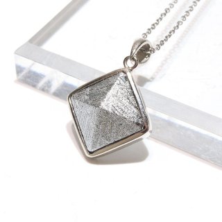 限定品【魔導具】～パラサイト隕石ペンダントトップ＆リングの豪華2点セット パラサイト隕石 六芒星 ペンダントトップ Lサイズ （SV925）｜最