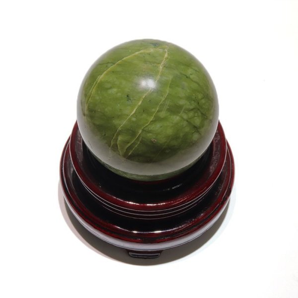 画像4: 置物 丸玉 岫岩玉 約9cm 中国産 ヒーリング リラックス 厄除け パワーストーン 天然石 品番:16576 (4)