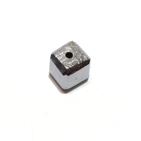 画像3: バラ石 ギベオン<ナミビア産> シルバー 正方形 約6mm 穴あき 一粒売り 宇宙のパワー 隕石 パワーストーン 天然石 品番:16614 (3)