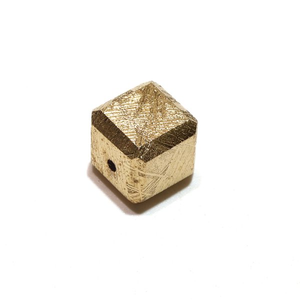 画像2: バラ石 ギベオン<ナミビア産> ゴールド キューブ 約8mm 穴あき 一粒売り 宇宙のパワー 隕石 パワーストーン 天然石 品番:16618 (2)