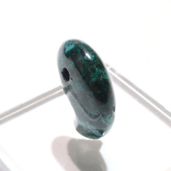 画像2: 【現品限り】勾玉 クリソコラ 約30mm ブラジル産 穴あき 日本製 繁栄 幸運 癒し 知性 パワーストーン 天然石 品番:16643 (2)