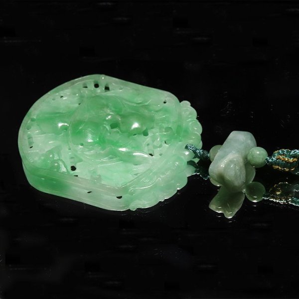 画像3: ネックレス 天然翡翠 蓮 ミャンマー産 ヒスイ 人生 成功 守護 パワーストーン 天然石 品番:17027 (3)