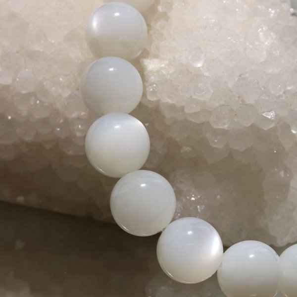 画像4: ブレス　ホワイトムーンストーン＜スリランカ産＞　丸　約9.5mm　平和　穏やかさ　癒し　恋愛　パワーストーン　天然石　品番：17107 (4)