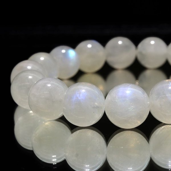 画像2: ブレス　ムーンストーン（ホワイトラブラドライト）＜インド産＞　丸　約11.5mm　平和　穏やかさ　癒し　恋愛　パワーストーン　天然石　品番：17118 (2)