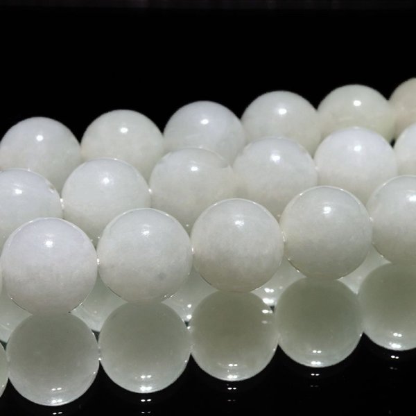 画像2: 連　白翡翠　ミャンマー産　丸　約10mm　ひすい　ヒスイ　人生　成功　守護　パワーストーン　天然石　品番：17143 (2)